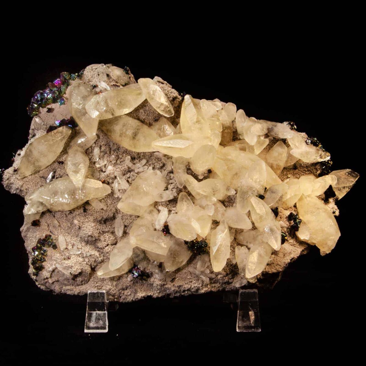 Chalcopyrite on Calcite