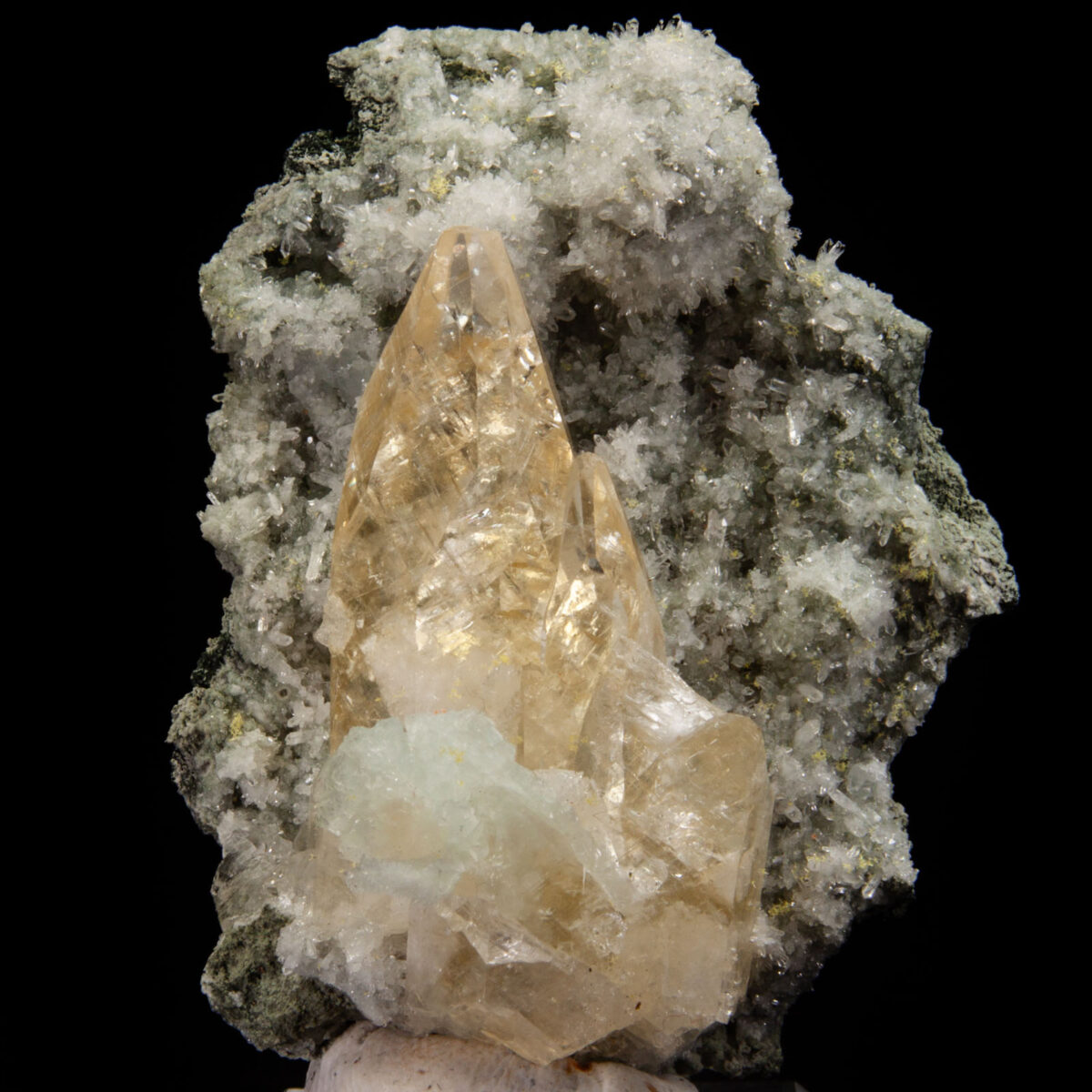 Calcite on Quartz