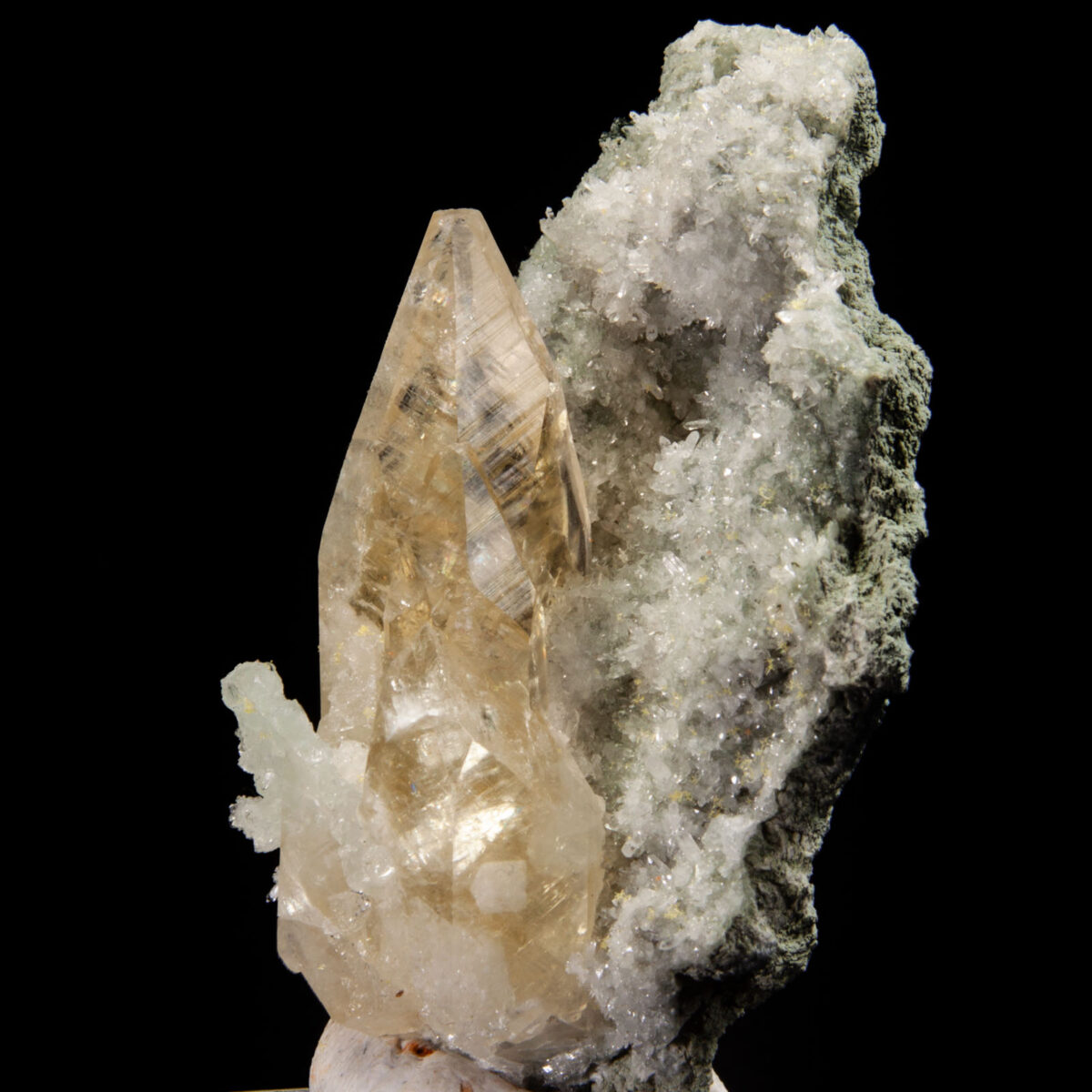 Calcite on Quartz