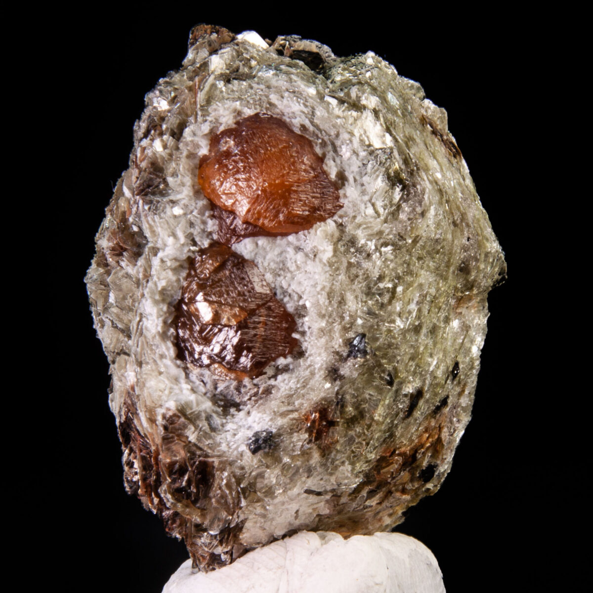 Spessartine Garnet in Muscovite