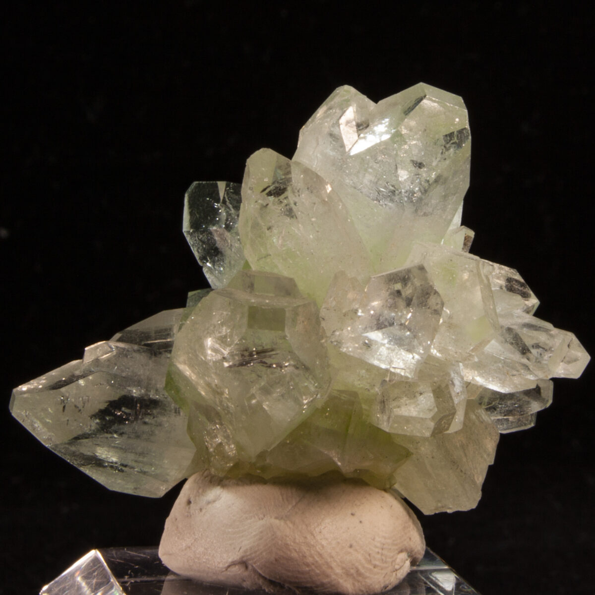 Fluorapophyllite