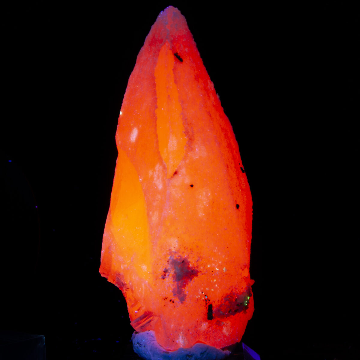 Manganocalcite (Highly Fluorescent)