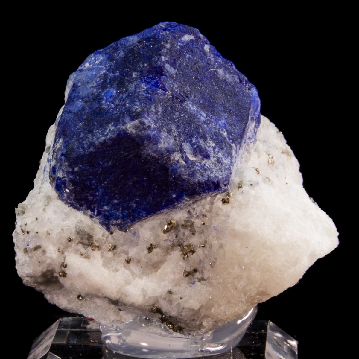 Lapus Lazuli (Lazurite) in Marble