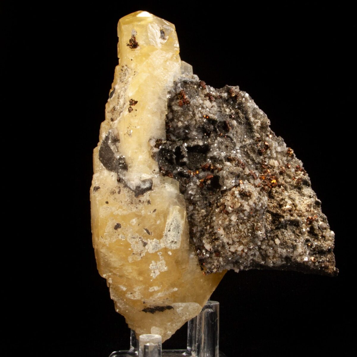 Calcite and Chalcopyrite on Dolomite