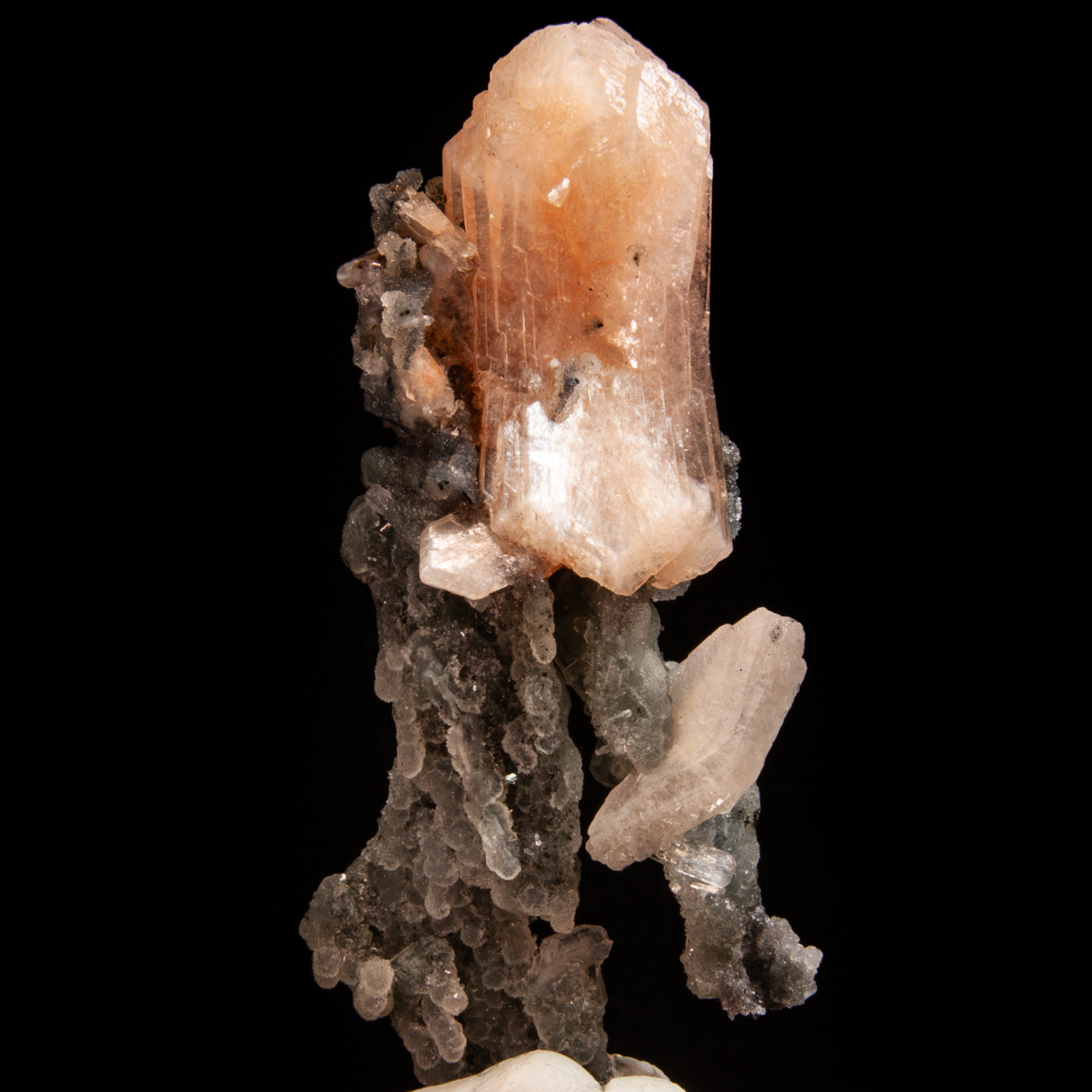 Stilbite and Heulandite on Quartz Stalactite