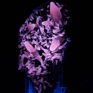 Calcite (Fluorescent)