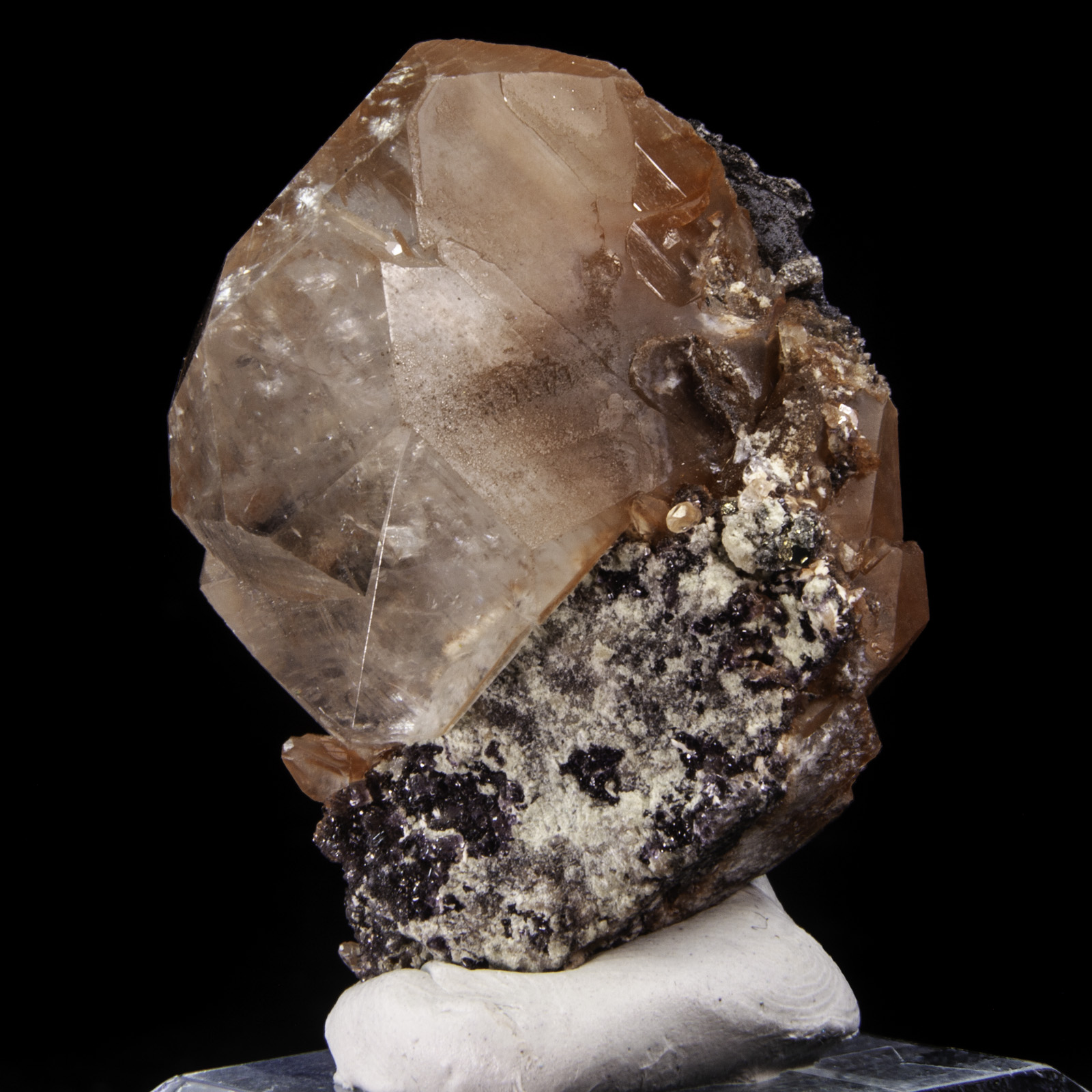 Calcite with Hemetite