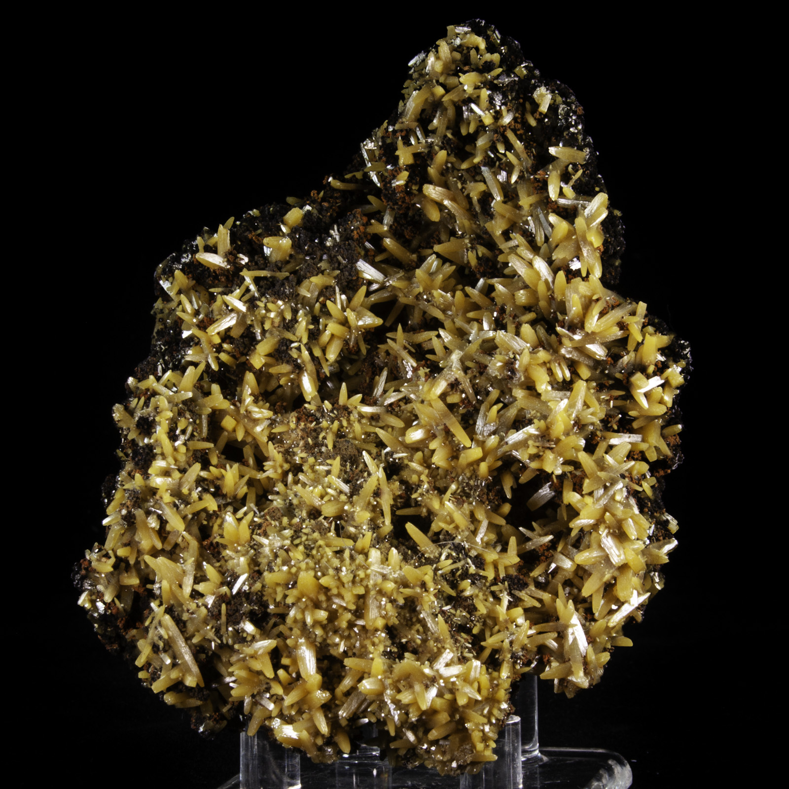 Wulfenite
