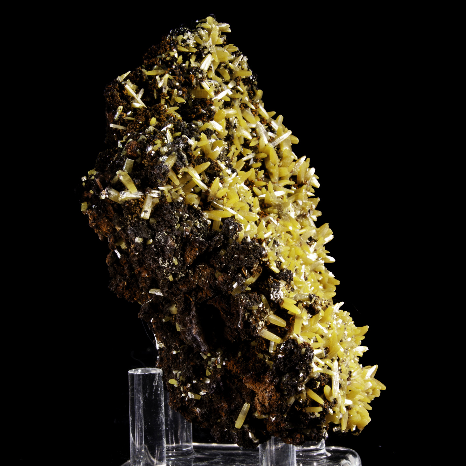 Wulfenite