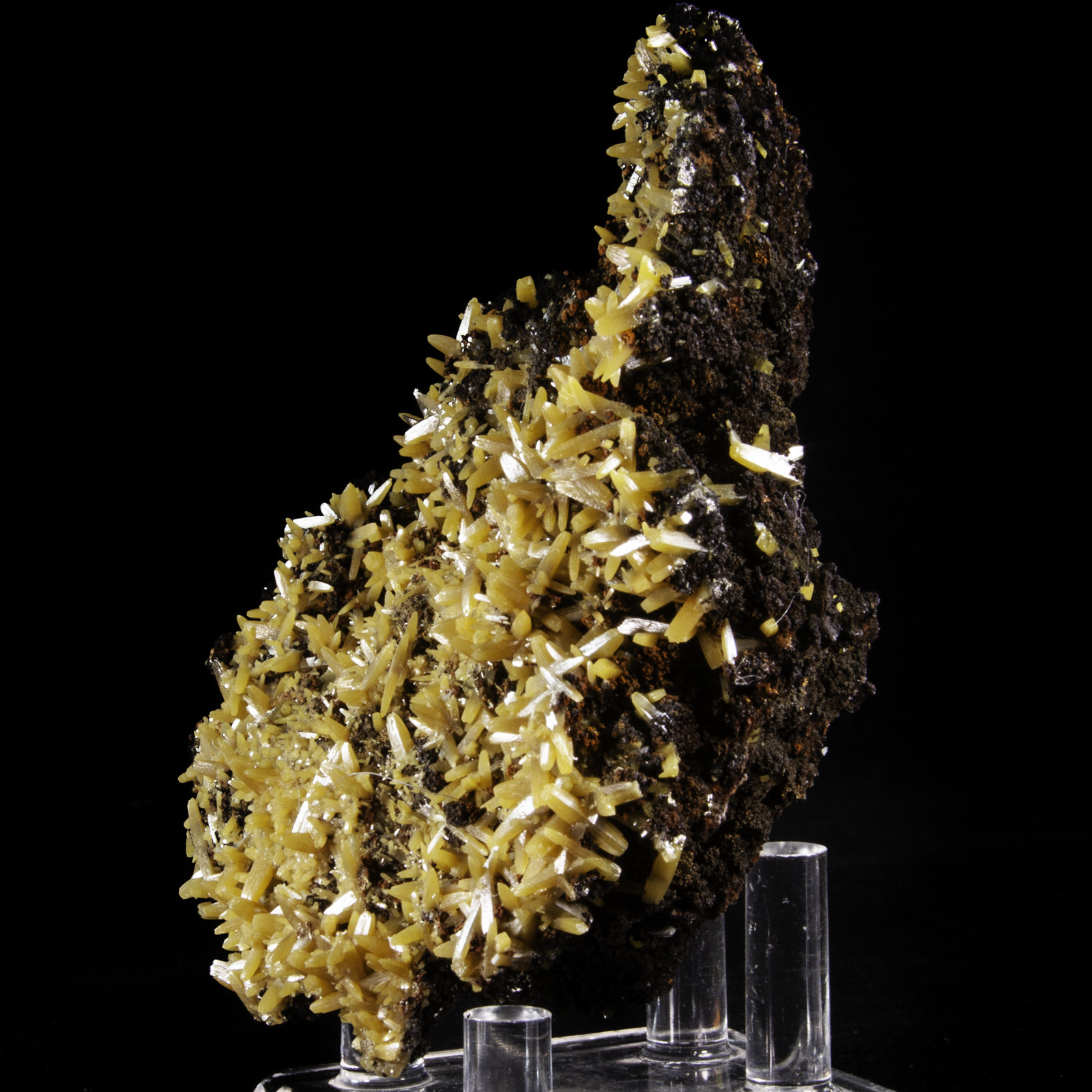 Wulfenite
