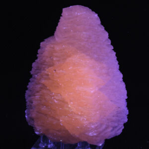 Manganoan Calcite (Fluorescent)